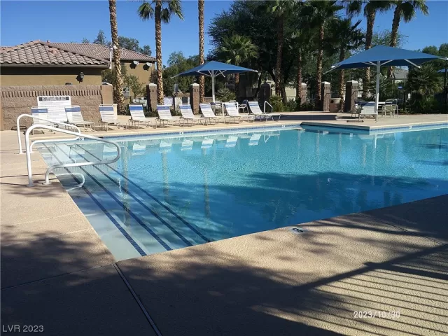 MLS: 2537882 Condo For Sale