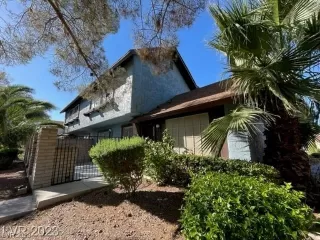 Photo #1: 2537884 Listing 