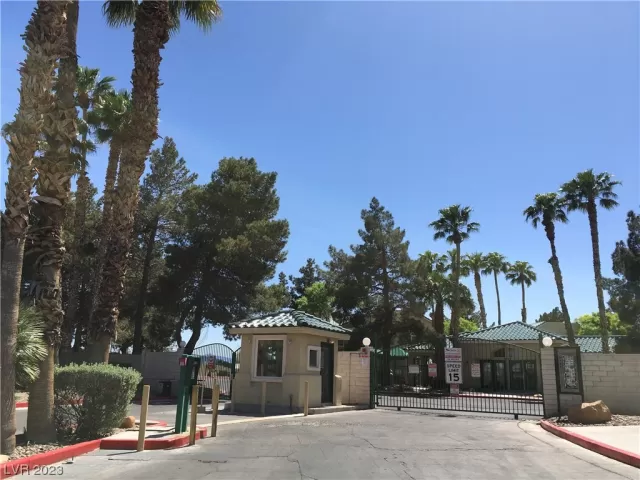 MLS: 2537954 Condo For Sale