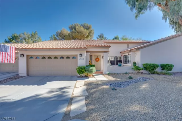 MLS: 2537998 Condo For Sale