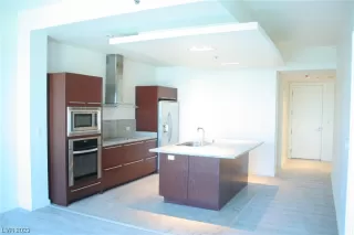 Photo #1: 2538013 Listing 