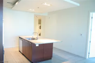 Photo #4: 2538013 Listing 