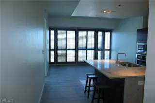 Photo #6: 2538013 Listing 