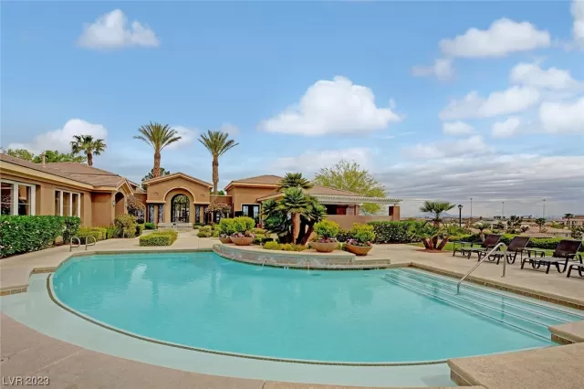 MLS: 2538041 Condo For Sale