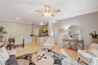 Photo #2: 2538041 Listing