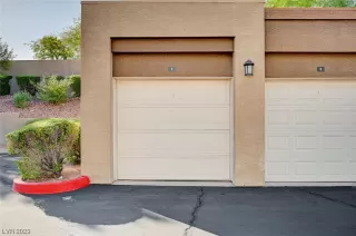 Photo #5: 2538041 Listing