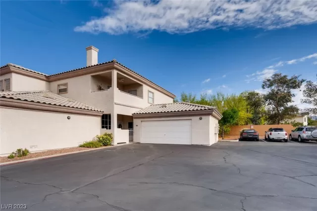 MLS: 2538070 Condo For Sale