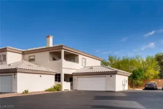 Photo #2: 2538070 Listing