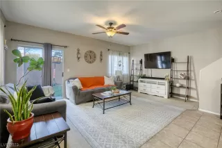 Photo #2: 2538107 Listing