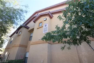 Photo #2: 2538126 Listing