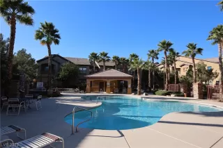 Photo #3: 2538126 Listing