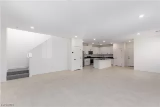 Photo #3: 2538141 Listing 