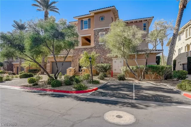 MLS: 2538215 Condo For Sale