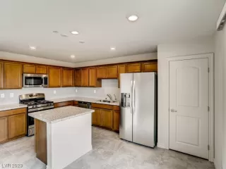 Photo #2: 2538240 Listing 