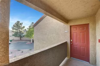 Photo #5: 2538248 Listing