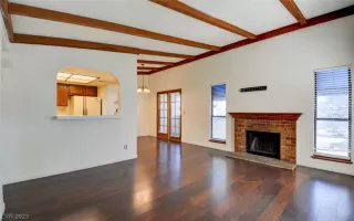 Photo #2: 2538295 Listing