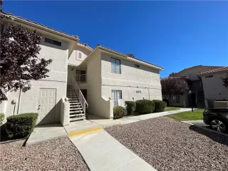 Photo #5: 2538308 Listing