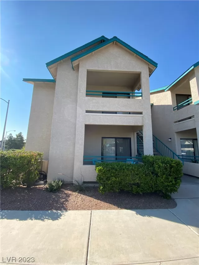 MLS: 2538325 Condo For Sale