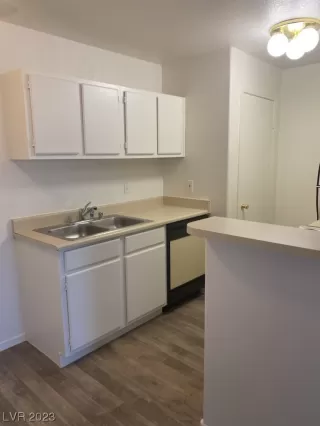 Photo #2: 2538325 Listing 