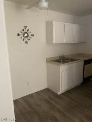 Photo #4: 2538325 Listing 