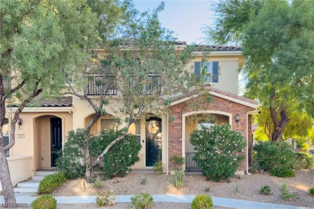 MLS: 2538327 Condo For Sale
