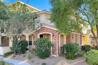 Photo #1: 2538327 Listing 