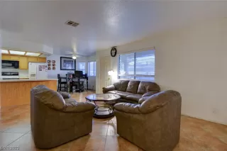 Photo #2: 2538333 Listing