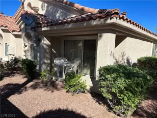 Photo #2: 2538347 Listing