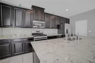 Photo #4: 2538357 Listing 