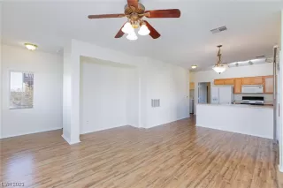 Photo #3: 2538378 Listing