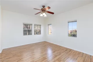 Photo #4: 2538378 Listing