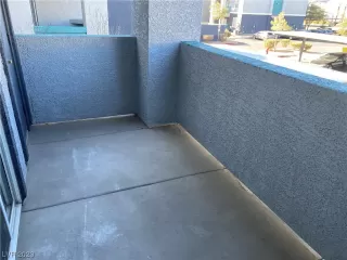 Photo #4: 2538380 Listing