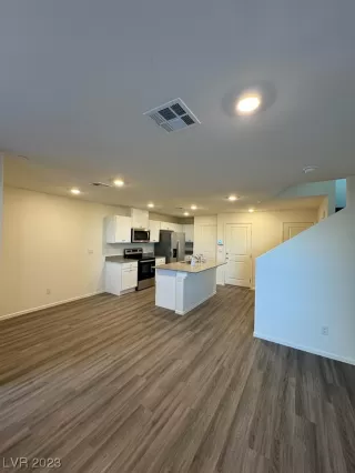 Photo #4: 2538417 Listing 