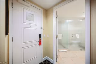 Photo #4: 2538457 Listing