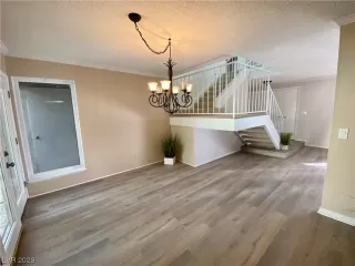 Photo #4: 2538470 Listing