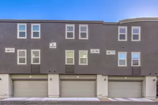 Photo #1: 2538511 Listing