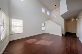 Photo #3: 2538541 Listing