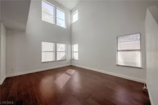 Photo #5: 2538541 Listing