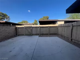 Photo #3: 2538577 Listing