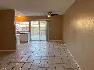 Photo #5: 2538577 Listing