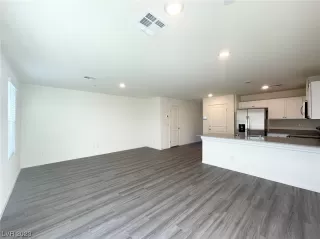 Photo #3: 2538593 Listing 