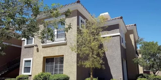 MLS: 2538621 Condo For Sale