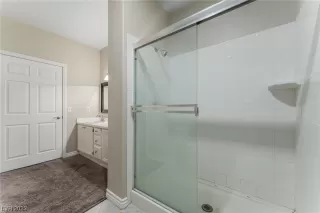 Photo #6: 2538628 Listing