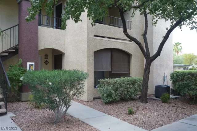 MLS: 2538630 Condo For Sale