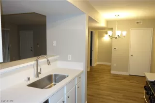 Photo #5: 2538630 Listing 