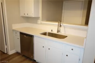 Photo #6: 2538630 Listing 