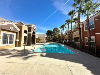 Photo #4: 2538636 Listing 