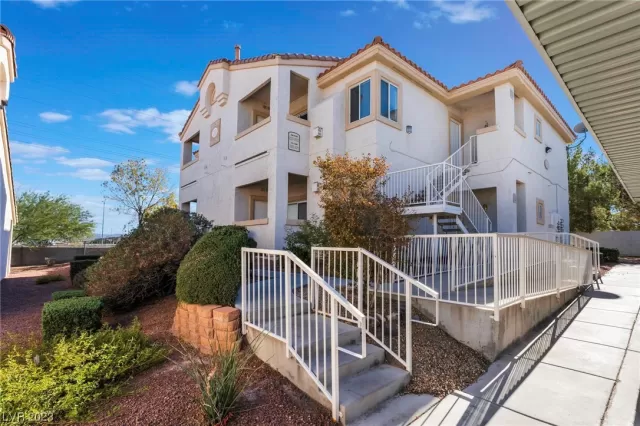 MLS: 2538644 Condo For Sale