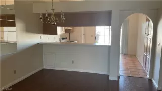 Photo #4: 2538649 Listing