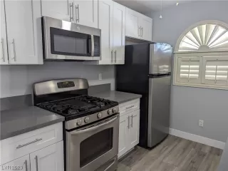 Photo #4: 2538663 Listing